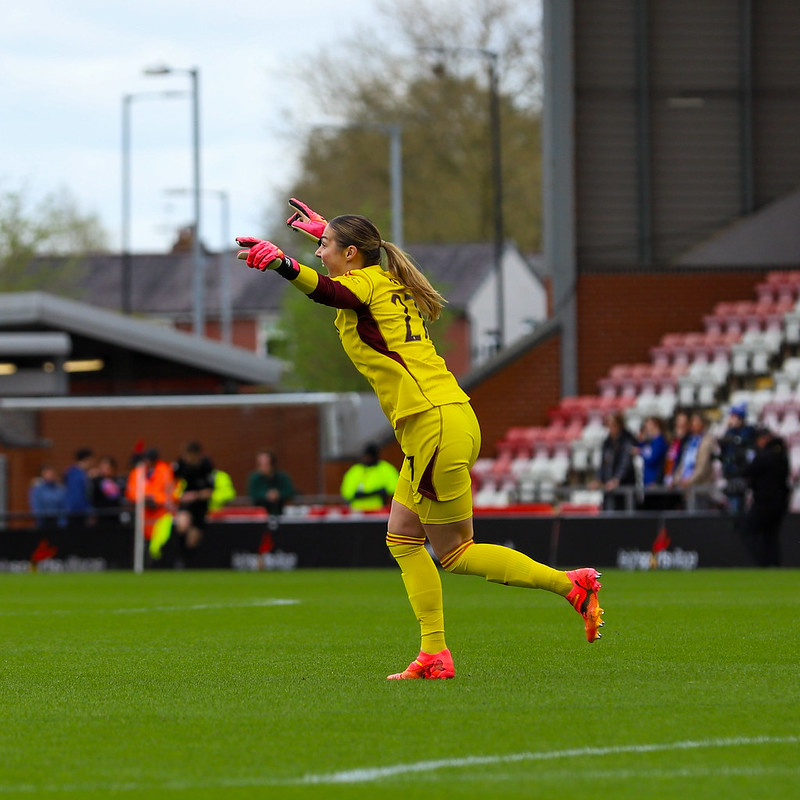 From Grassroots to Glory: Mary Earps’ Inspiring Football Journey
