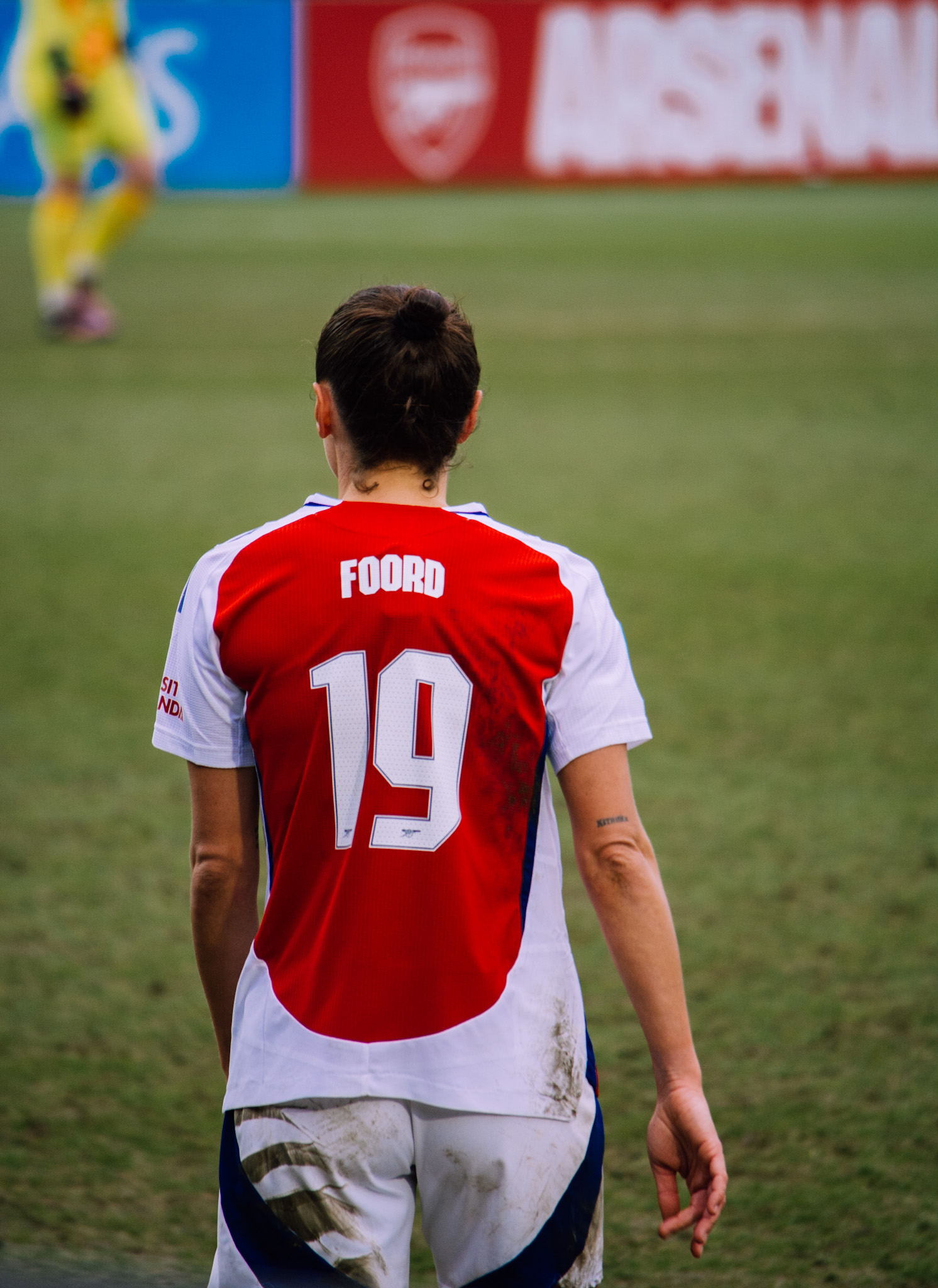 How Social Media is Shaping the Careers of Female Footballers Beyond the Pitch